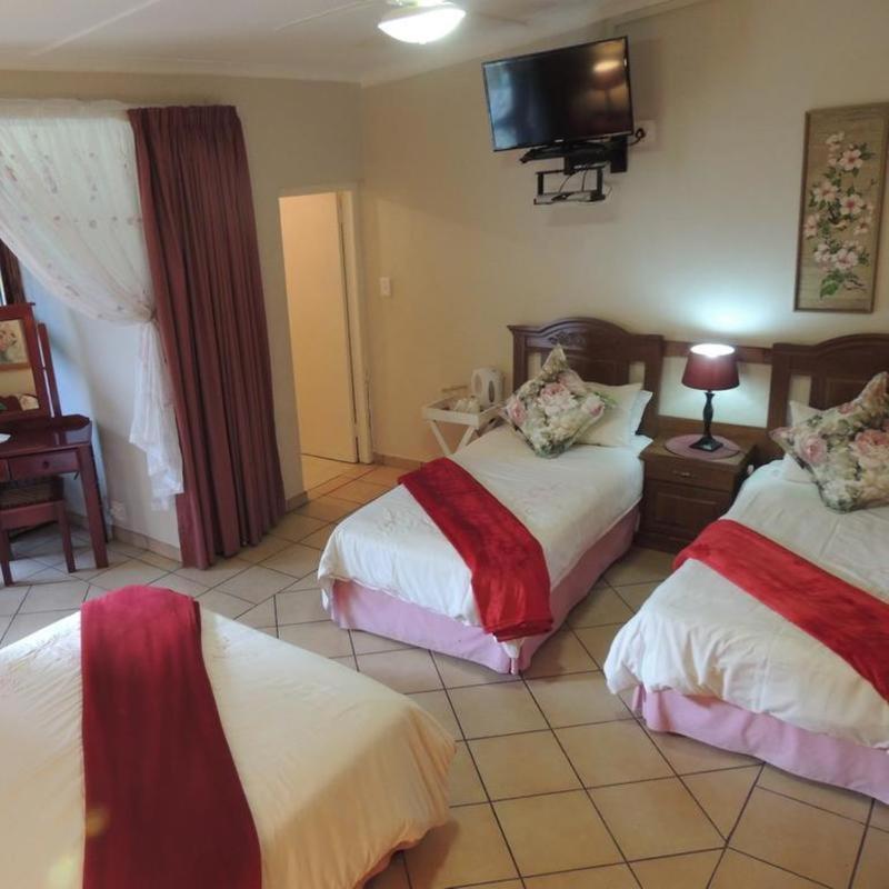 Rita'S Guesthouse Cc Фрейхейд Экстерьер фото